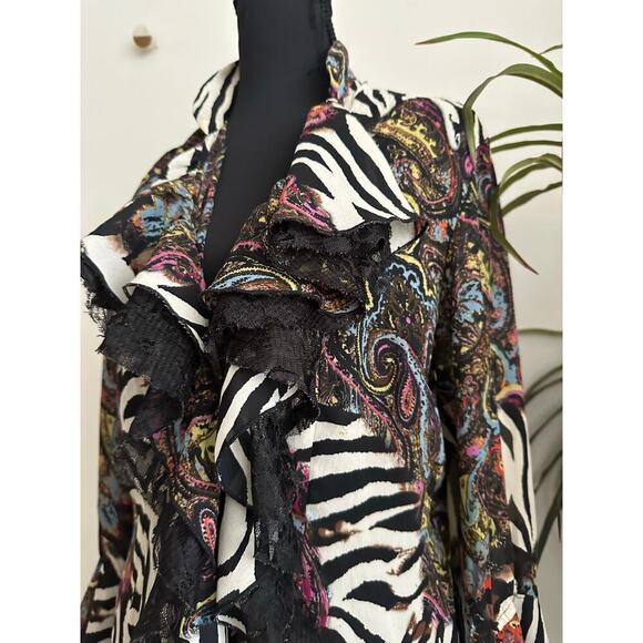 Le Caviar zebra paisley print ruffle lace tie front flare sleeve top Small - Picture 2 of 6